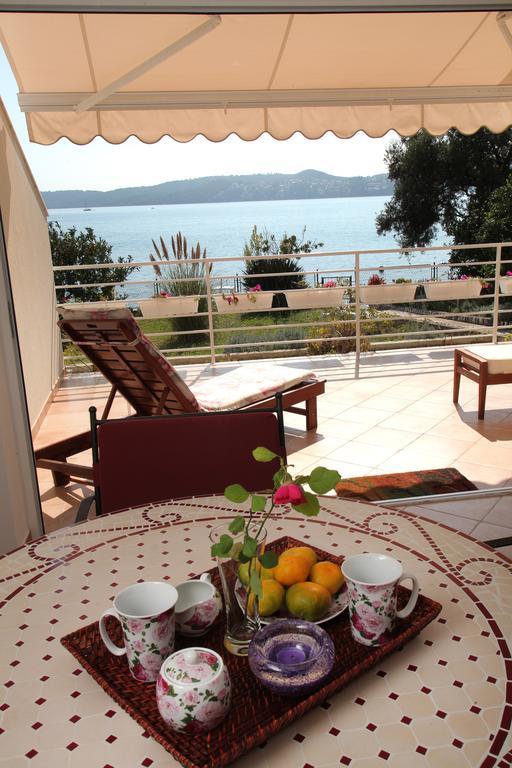 טרוגיר Gem Of The Sea Luxury Beach Apartment With Brand New Heating Infinity Pool מראה חיצוני תמונה