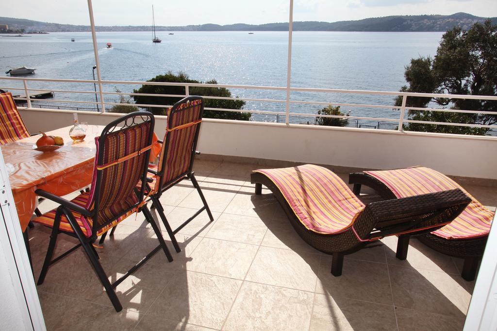 טרוגיר Gem Of The Sea Luxury Beach Apartment With Brand New Heating Infinity Pool מראה חיצוני תמונה