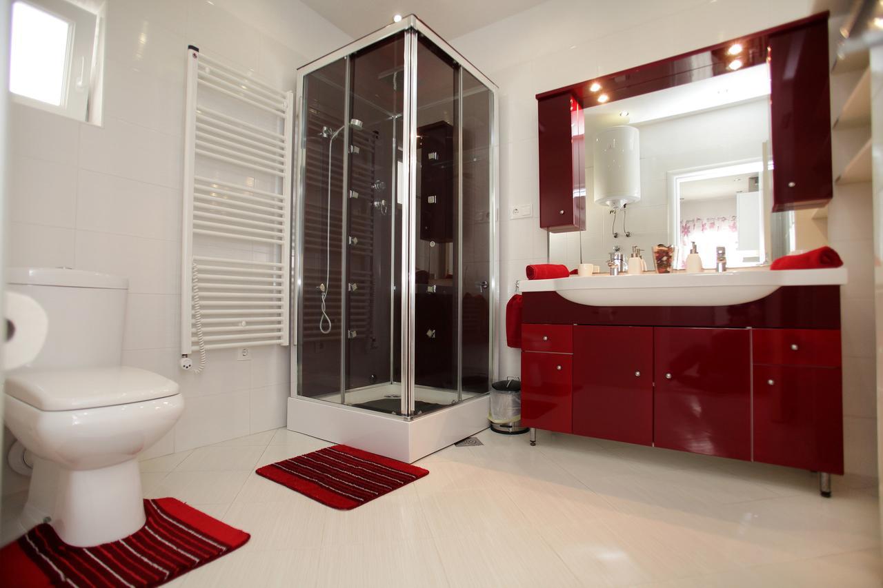 טרוגיר Gem Of The Sea Luxury Beach Apartment With Brand New Heating Infinity Pool מראה חיצוני תמונה