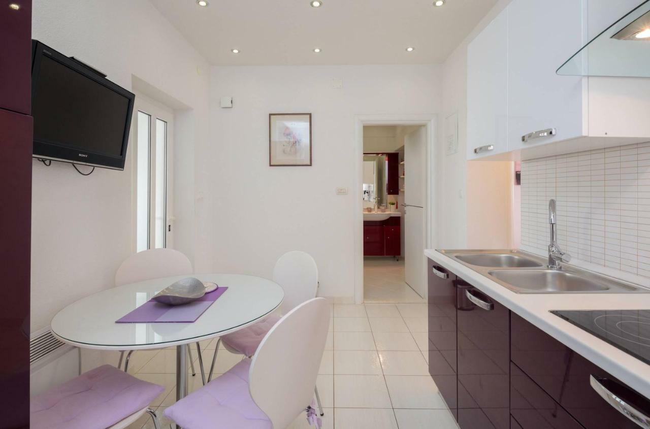 טרוגיר Gem Of The Sea Luxury Beach Apartment With Brand New Heating Infinity Pool מראה חיצוני תמונה