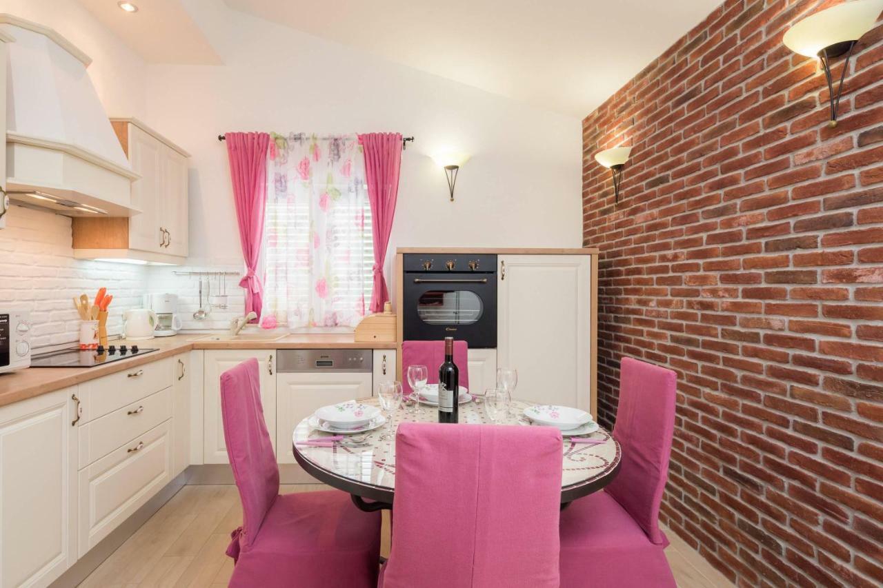 טרוגיר Gem Of The Sea Luxury Beach Apartment With Brand New Heating Infinity Pool מראה חיצוני תמונה
