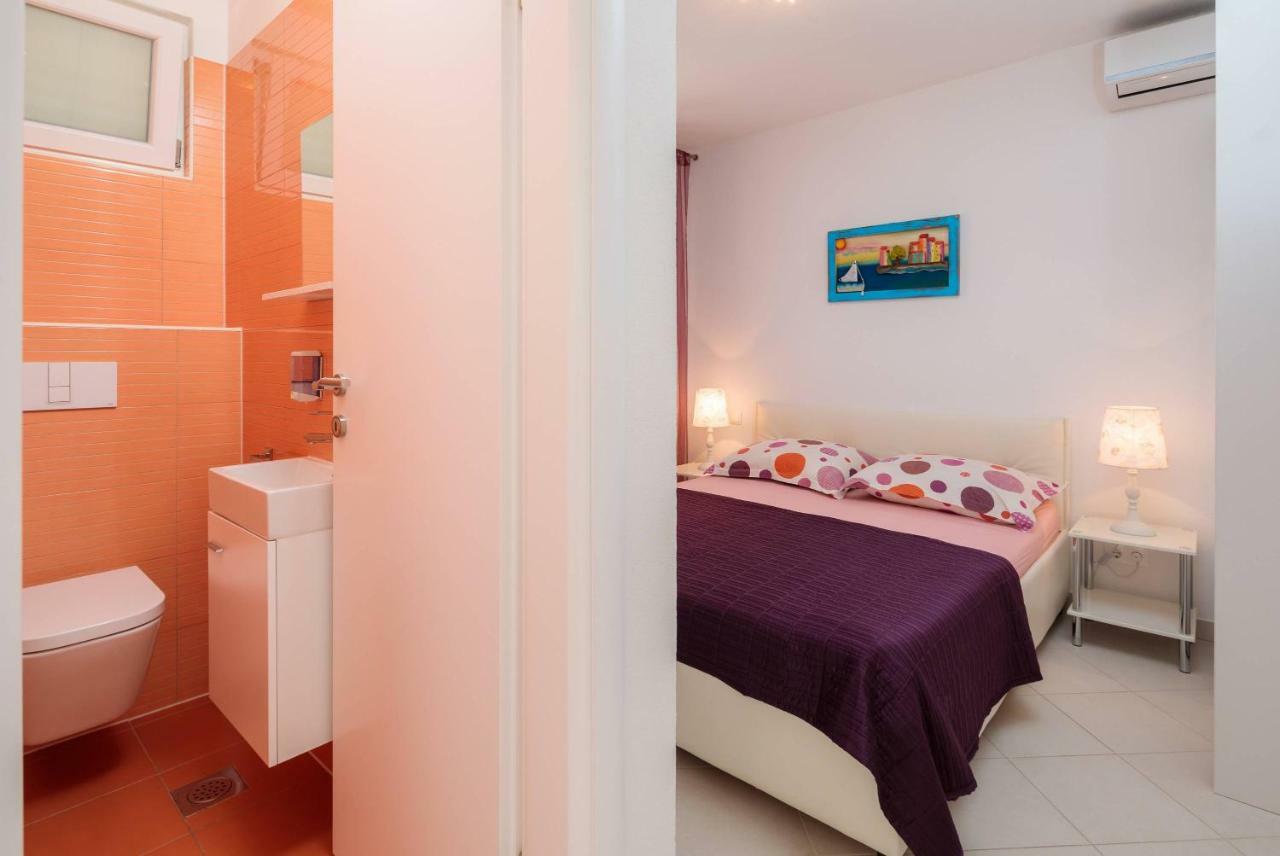 טרוגיר Gem Of The Sea Luxury Beach Apartment With Brand New Heating Infinity Pool מראה חיצוני תמונה