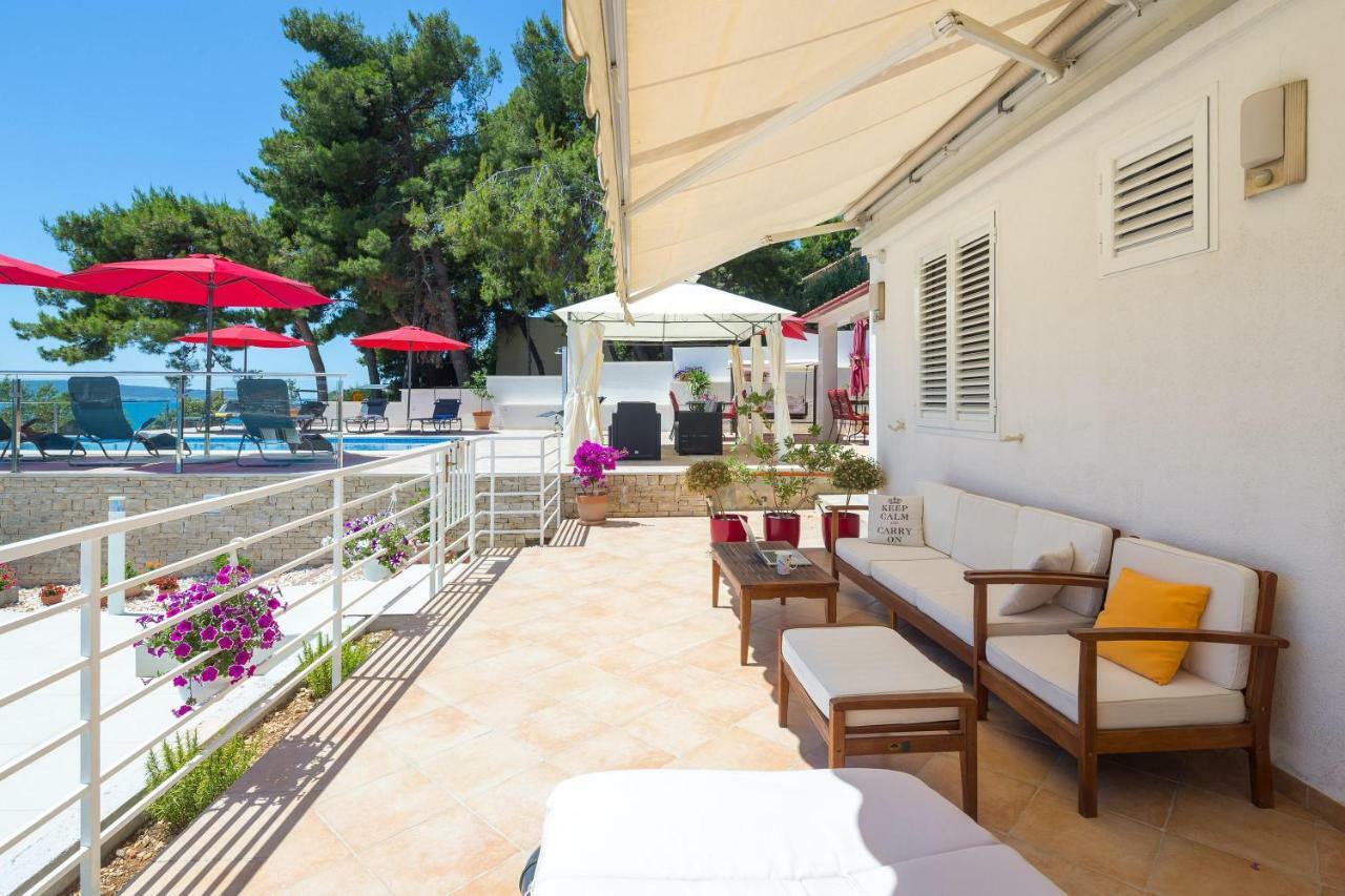 טרוגיר Gem Of The Sea Luxury Beach Apartment With Brand New Heating Infinity Pool מראה חיצוני תמונה